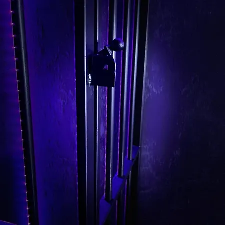 Apartment Love Room